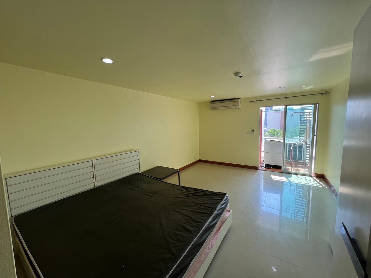 For SaleCondoBangna, Bearing, Lasalle : For sale with tenant, near BTS Bangna, expressway, near BITEC Bangna