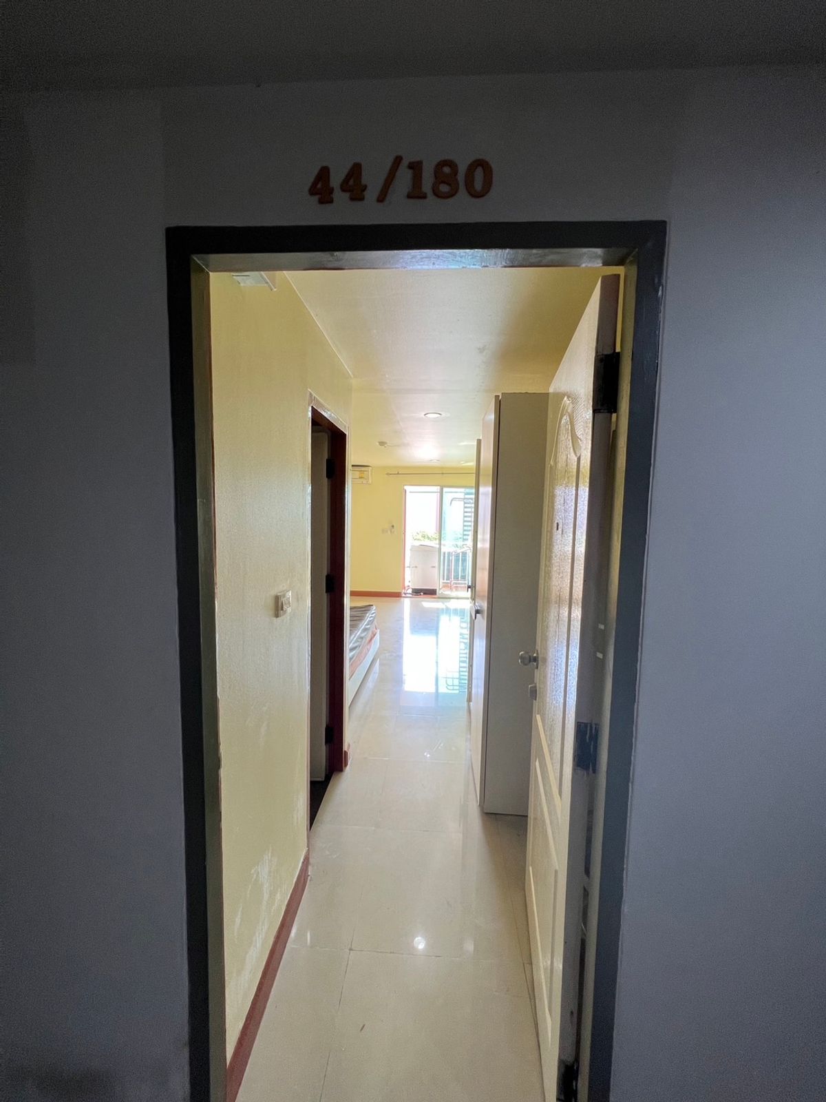 ขายคอนโดบางนา แบริ่ง ลาซาล : ขายพร้อมคนเช่า ใกล้ BTS บางนา ,ทางด่วน, ใกล้ไบเทค บางนา