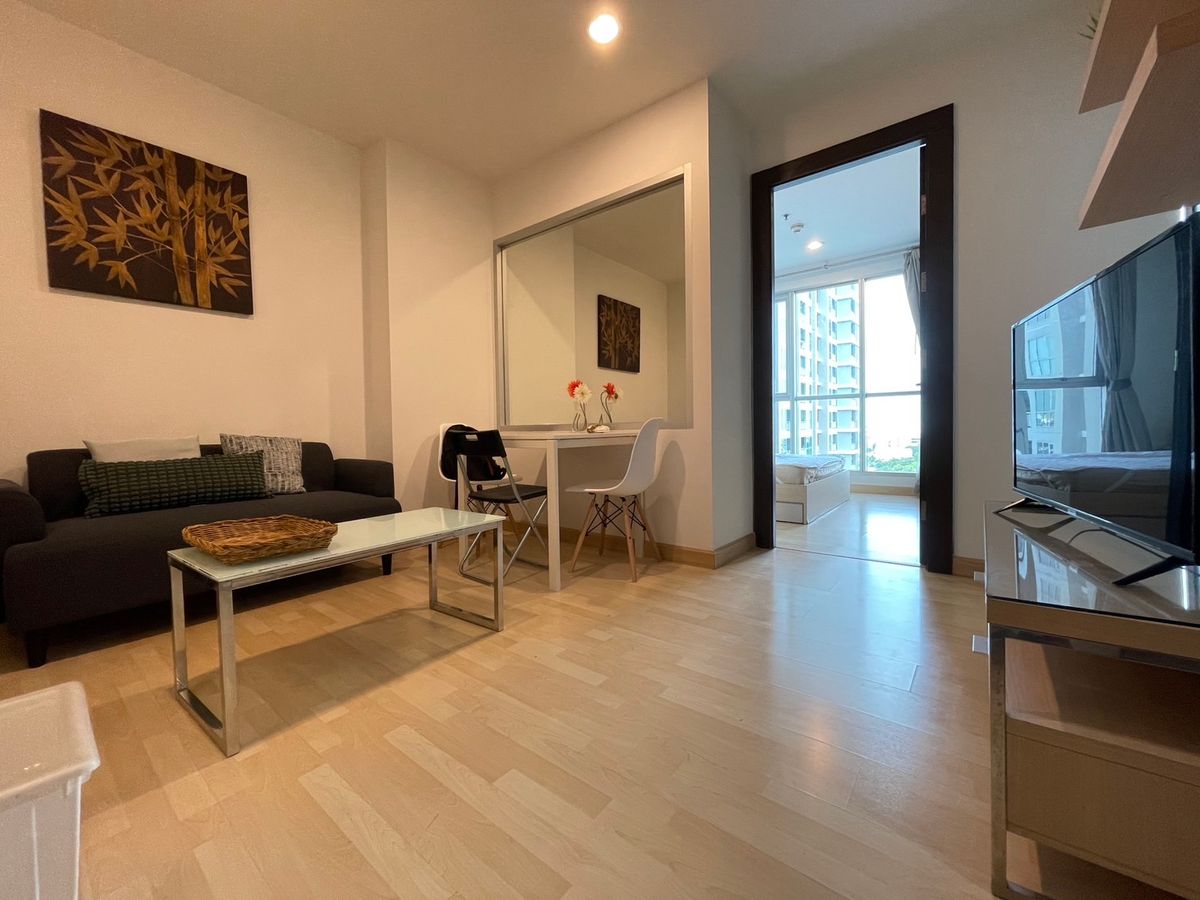 For RentCondoRatchadapisek, Huaikwang, Suttisan : 🍀Condo for rent Rhythm Ratchada near MRT Ratchada, beautiful room, fully furnished, size 46.5 sq m., rent only 20000-