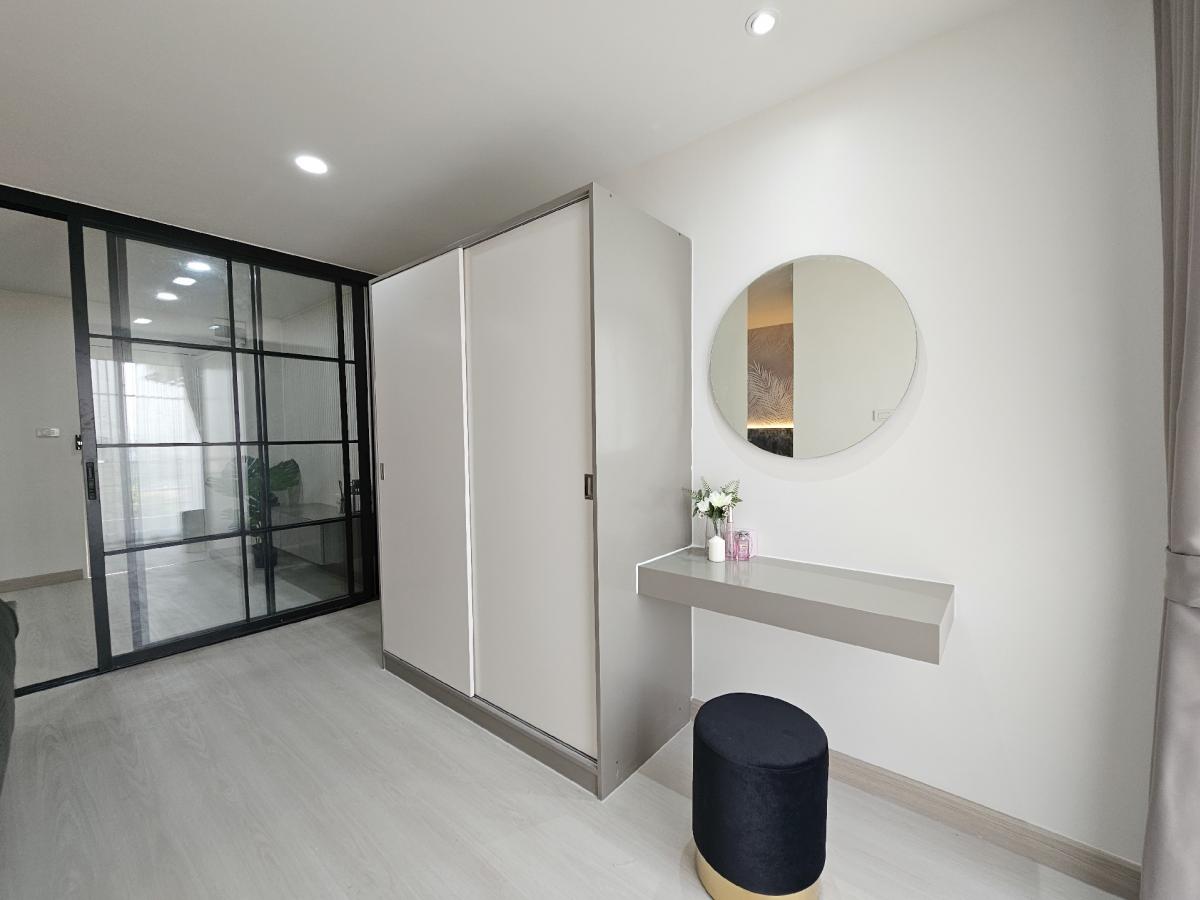 ขายคอนโดพัฒนาการ ศรีนครินทร์ : ขายอ่อนนุชเพลสคอนโด  ห้องแต่งใหม่ น่าอยู่ เฟอร์นิเจอร์ครบราคา 1,290,000 บาท ซอยอ่อนนุช 46/2