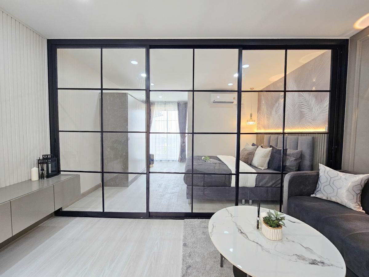 ขายคอนโดพัฒนาการ ศรีนครินทร์ : ขายอ่อนนุชเพลสคอนโด  ห้องแต่งใหม่ น่าอยู่ เฟอร์นิเจอร์ครบราคา 1,290,000 บาท ซอยอ่อนนุช 46/2