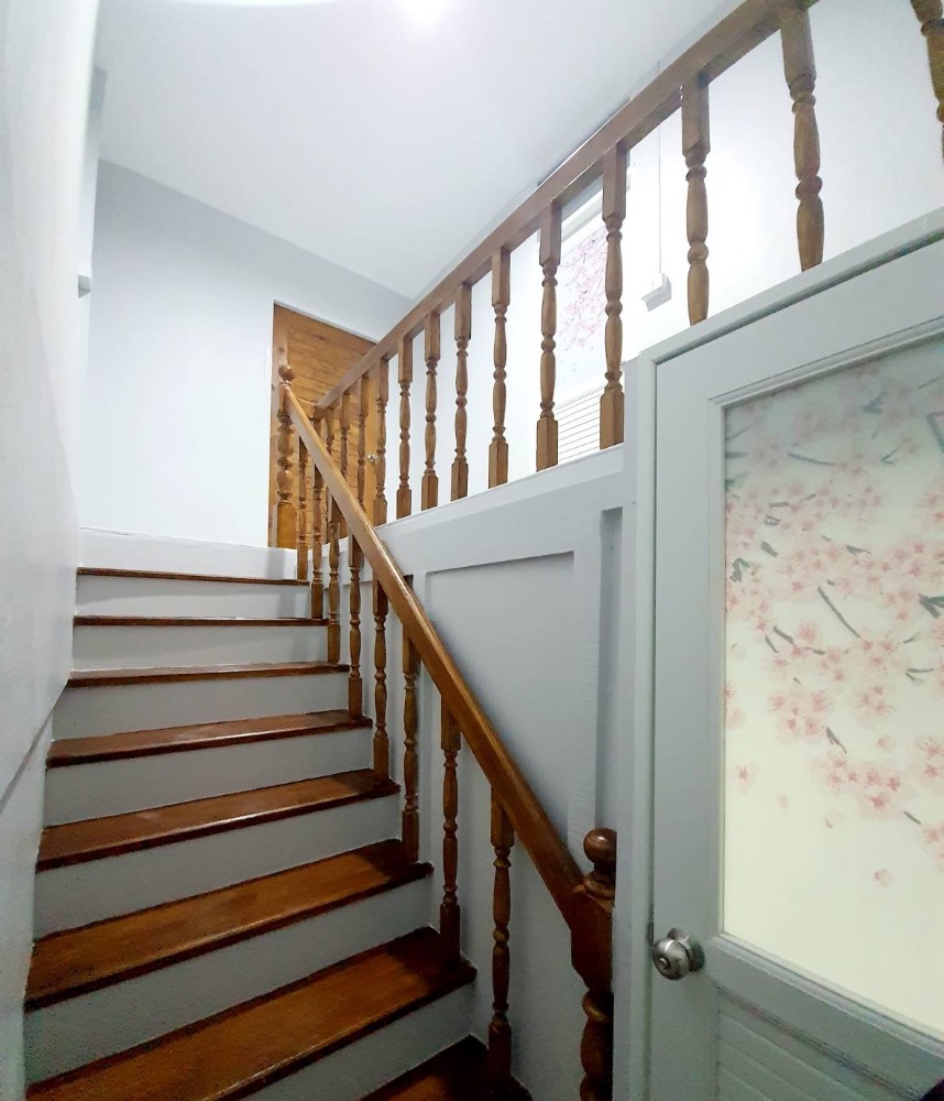 ขายทาวน์โฮมปิ่นเกล้า จรัญสนิทวงศ์ : ขายทาวเฮ้าส์ 2 ชั้น 2 นอน 2 น้ำ รีโนเวททั้งหลัง จรัญสนิทวงศ์ 22 ใกล้ MRT จรัญฯ13 ใกล้ศิริราช ตลาดพรานนก