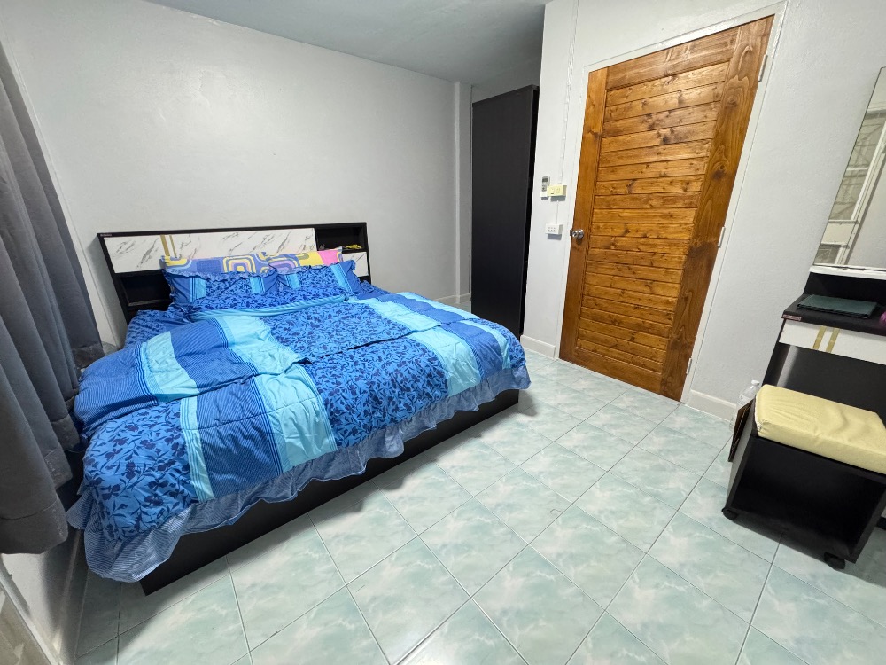 ขายทาวน์โฮมปิ่นเกล้า จรัญสนิทวงศ์ : ขายทาวเฮ้าส์ 2 ชั้น 2 นอน 2 น้ำ รีโนเวททั้งหลัง จรัญสนิทวงศ์ 22 ใกล้ MRT จรัญฯ13 ใกล้ศิริราช ตลาดพรานนก