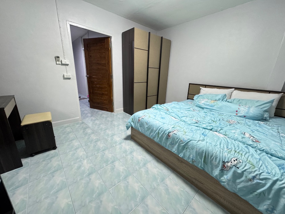 ขายทาวน์โฮมปิ่นเกล้า จรัญสนิทวงศ์ : ขายทาวเฮ้าส์ 2 ชั้น 2 นอน 2 น้ำ รีโนเวททั้งหลัง จรัญสนิทวงศ์ 22 ใกล้ MRT จรัญฯ13 ใกล้ศิริราช ตลาดพรานนก