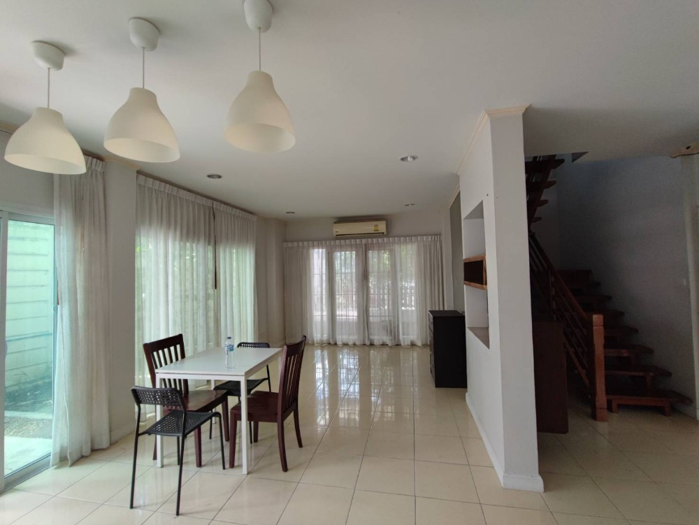 ให้เช่าบ้านเสรีไทย-นิด้า : ให้เช่า บ้านภัทรา รามคำแหง 76 ใกล้ RAIS, The Mall บางกะปิ