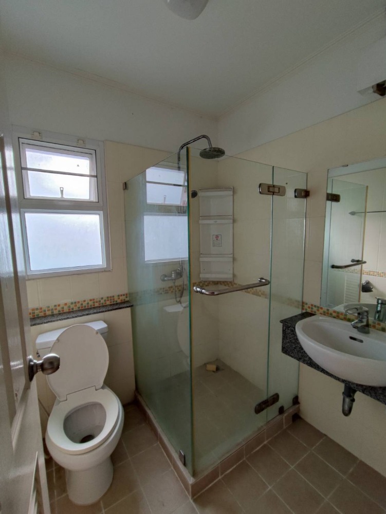 ให้เช่าบ้านเสรีไทย-นิด้า : ให้เช่า บ้านภัทรา รามคำแหง 76 ใกล้ RAIS, The Mall บางกะปิ