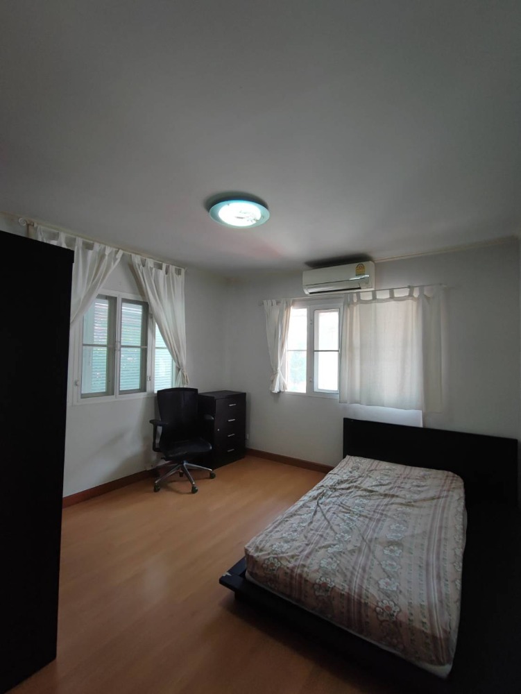 ให้เช่าบ้านเสรีไทย-นิด้า : ให้เช่า บ้านภัทรา รามคำแหง 76 ใกล้ RAIS, The Mall บางกะปิ