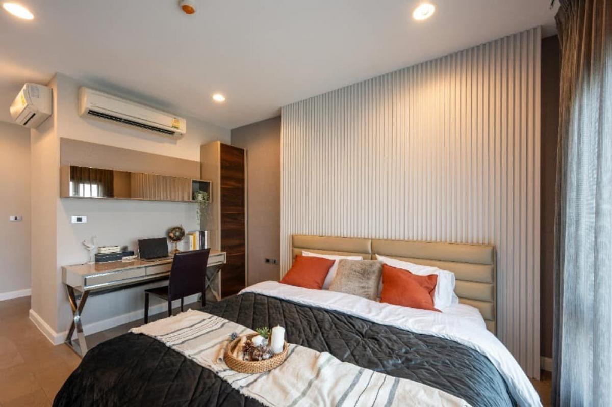 For SaleCondoSukhumvit, Asoke, Thonglor : For sale: The Crest Sukhumvit 34, size 98.05 Sq.m Duplex 2 bed 2 bath, only 18.5 MB, contact 086-795-9997 Jimmy