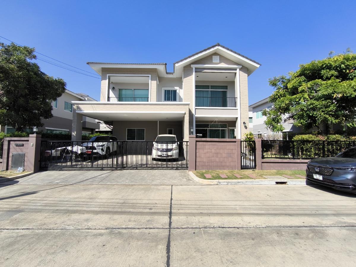 For RentHouseNawamin, Ramindra : For rent or sale, single house, Lat Darom, Wongwaen-Ram Intra, 4 bedrooms, 5 bathrooms, separate maids room, good location, fully furnished 👍 Near the entrance-exit of the Chatuchak expressway, very convenient to drive into the city.