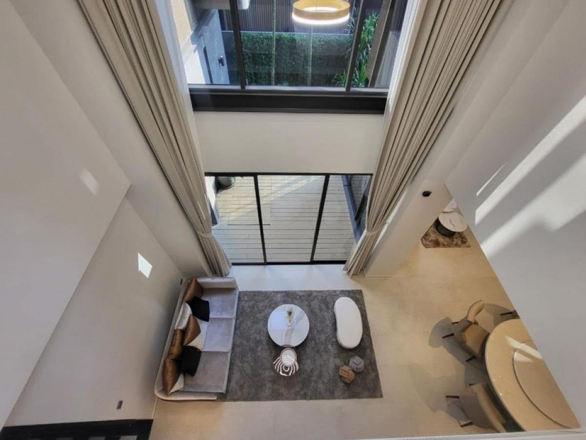 ขายบ้านพระราม 9 เพชรบุรีตัดใหม่ RCA : ขาย Bugaan พระราม9 เหม่งจ๋าย ขนาด 522 Sq.m 4 bed 5 bath เพียง 95 MB ติดต่อ 086-795-9997( จิมมี่)