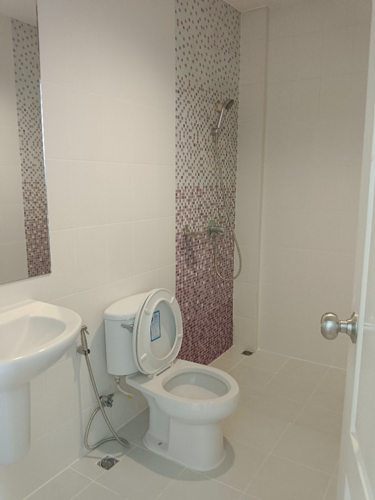 ให้เช่าทาวน์โฮมนวมินทร์ รามอินทรา : ให้เช่าทาวน์โฮม 3 ชั้น วิสต้า ปาร์ค รัชดา-รามอินทรา