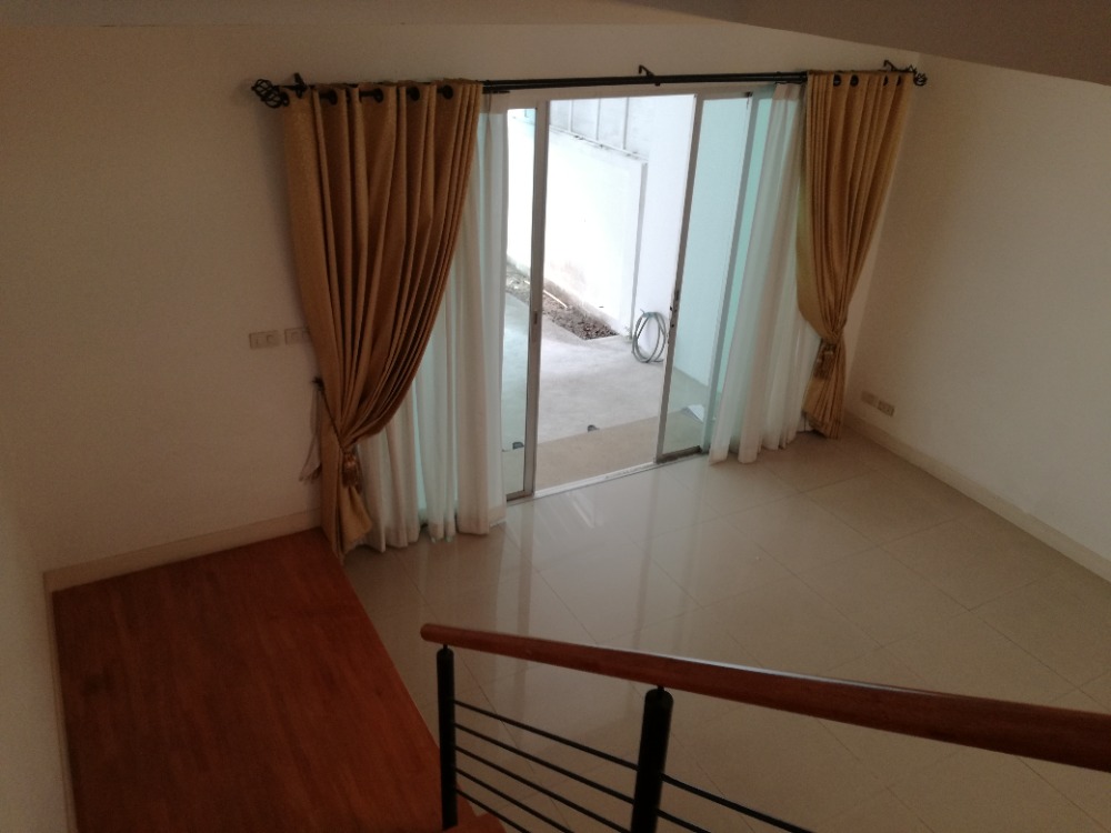 ให้เช่าทาวน์โฮมนวมินทร์ รามอินทรา : ให้เช่าทาวน์โฮม 3 ชั้น วิสต้า ปาร์ค รัชดา-รามอินทรา