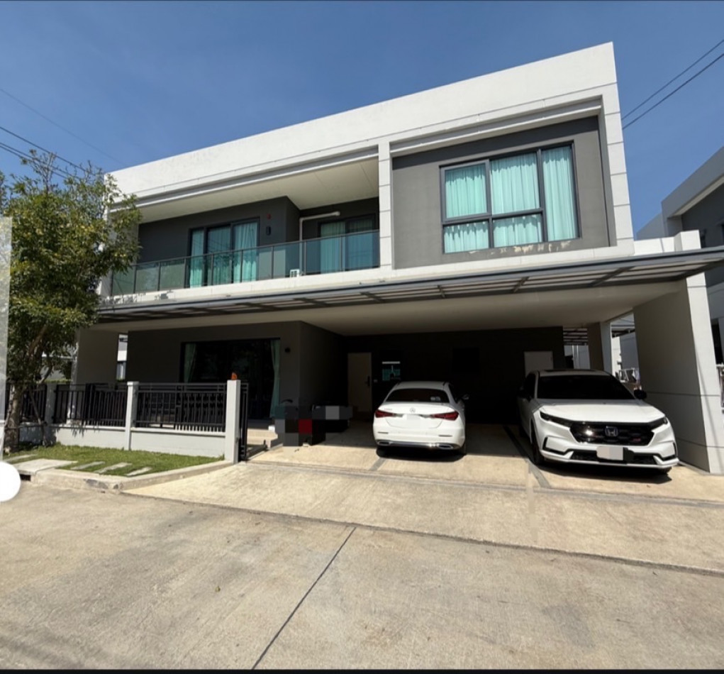 For RentHouseSamut Prakan,Samrong : For rent: Single house, Centro Bangna, 4 bedrooms, corner plot, Pet Friendly, Fully Furnished