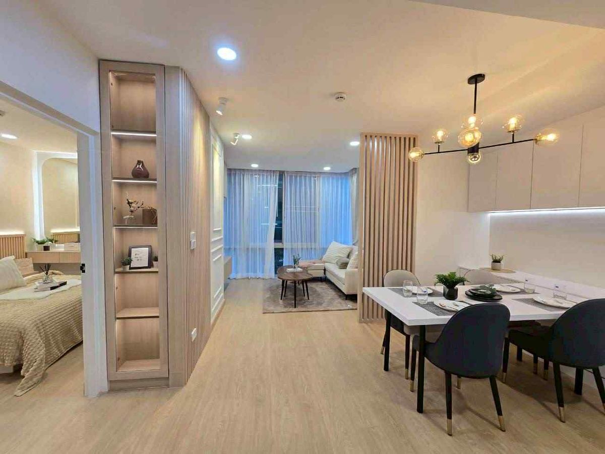ขายคอนโดพัฒนาการ ศรีนครินทร์ : คอนโดรีโนเวทใหม่ ไซด์ใหญ่ เหมือนอยู่บ้าน เดินทางสะดวกใกล้ที่ทำงาน กับโครงการ ดิ ไอริส พระราม 9-ศรีนครินทร์ ทำเลที่ใช่ในราคาที่คุณเอื้อมถึง 2.49 ล้าน