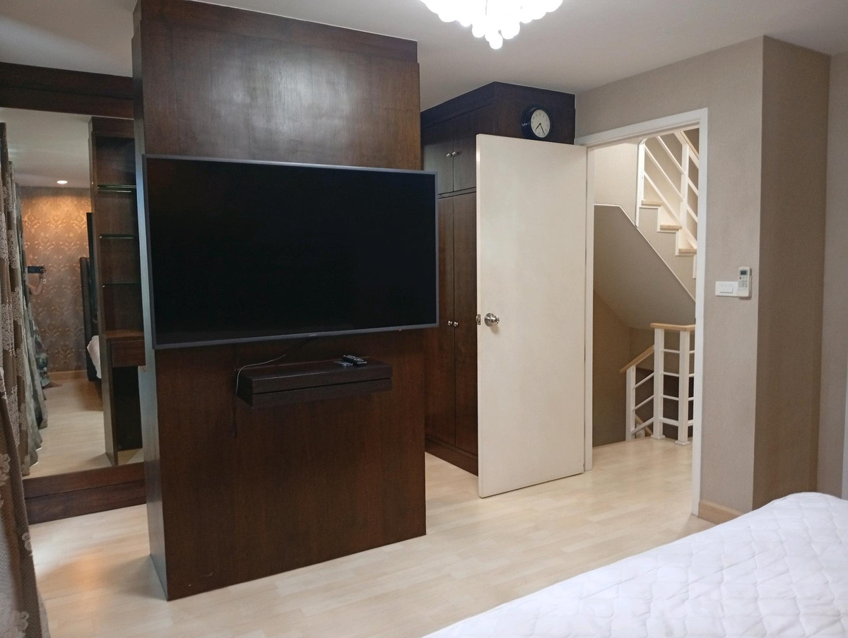 ให้เช่าทาวน์โฮมลาดกระบัง สุวรรณภูมิ : 📌 พร้อมจองว่าง เมษายน/2569
♦️ ให้เช่าทาวน์โฮม 3 ชั้น โครงการ The Connect Up 3 ซอยเฉลิมพระเกียรติ 67 ใกล้ Pan-Asia International School