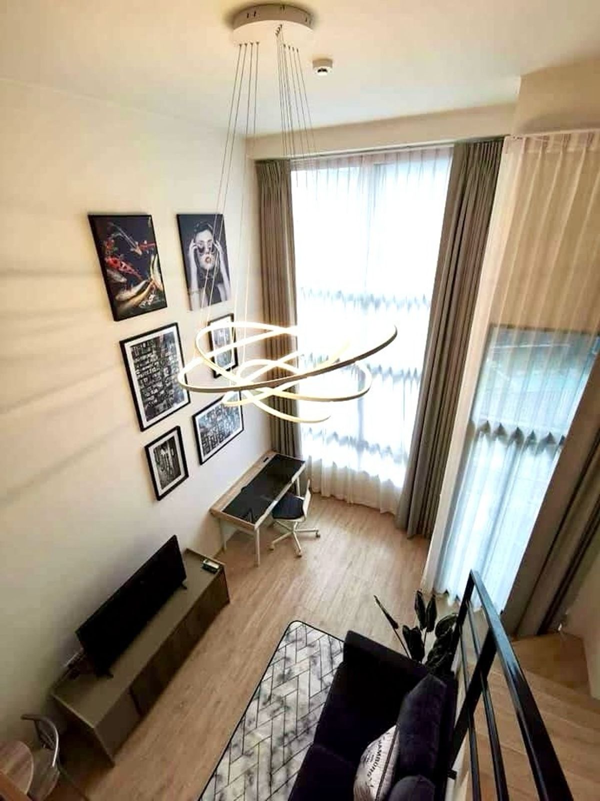 For RentCondoRama9, Petchburi, RCA : [💥𝐑𝐄𝐍𝐓 𝐍𝐎𝐖] 𝐈𝐃𝐄𝐎 𝐍𝐄𝐖 𝐑𝐀𝐌𝐀 𝟗			Beautiful condo with furniture, great location, Ekkamai-Thonglor, only 15 minutes, ready to move in 🏢