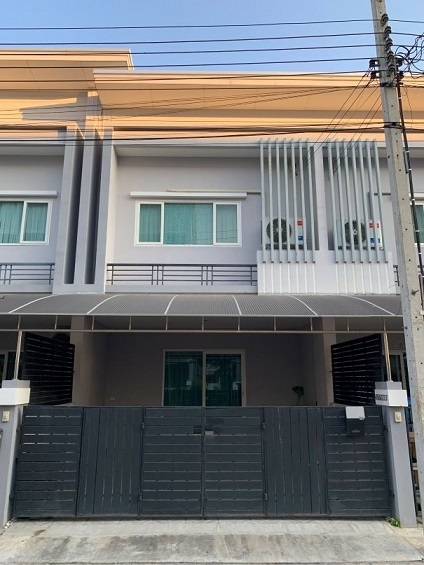 ขายเกษตรศาสตร์ รัชโยธิน : ขายทาวน์โฮม 2 ชั้น The Exclusive วงแหวน-รามอินทรา ตกแต่งสวย สภาพมือ1 ใกล้ MRT คู้บอน ท่าแร้ง
