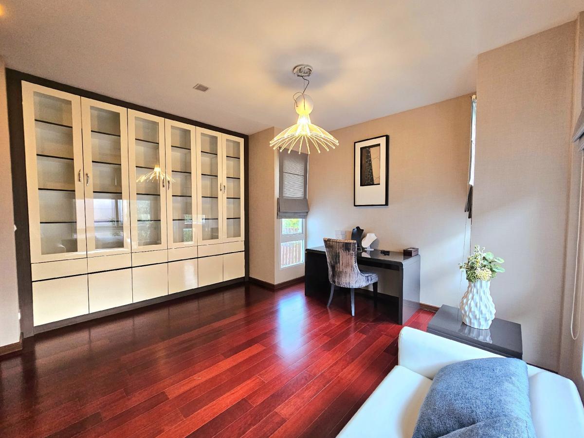 For RentHouseLadprao, Central Ladprao : 5 bedroom detached house, Lat Phrao