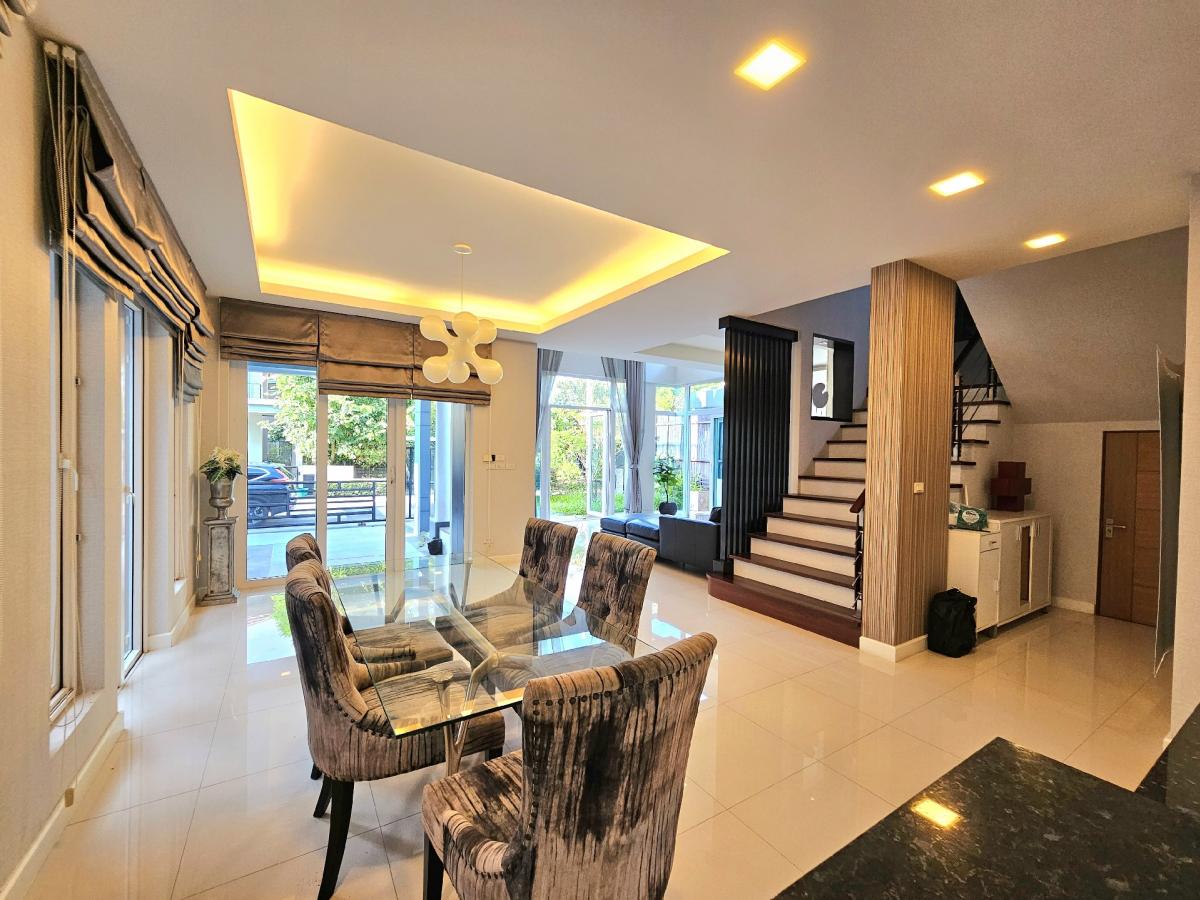 For RentHouseLadprao, Central Ladprao : 5 bedroom detached house, Lat Phrao