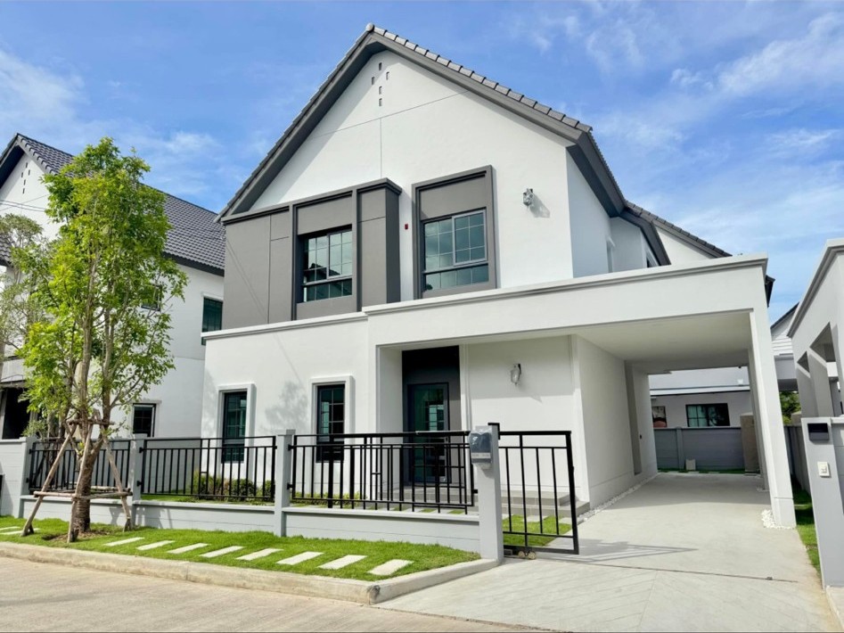 For SaleHouseBangna, Bearing, Lasalle : ♦ Type Devy ♦ Single house 2 storey 70.30 sq.w., 280.00 ตร.ม. | 4 beds, 5 Baths | Near Mega Bangna 5 mins, Prince Suvarnabhumi Hospital 14 mins.