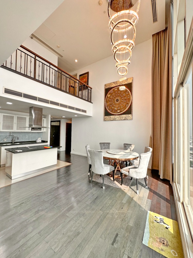 For RentCondoWongwianyai, Charoennakor : Condo for rent, Watermark Chao Phraya River, 265 sq m., near BTS Saphan Taksin