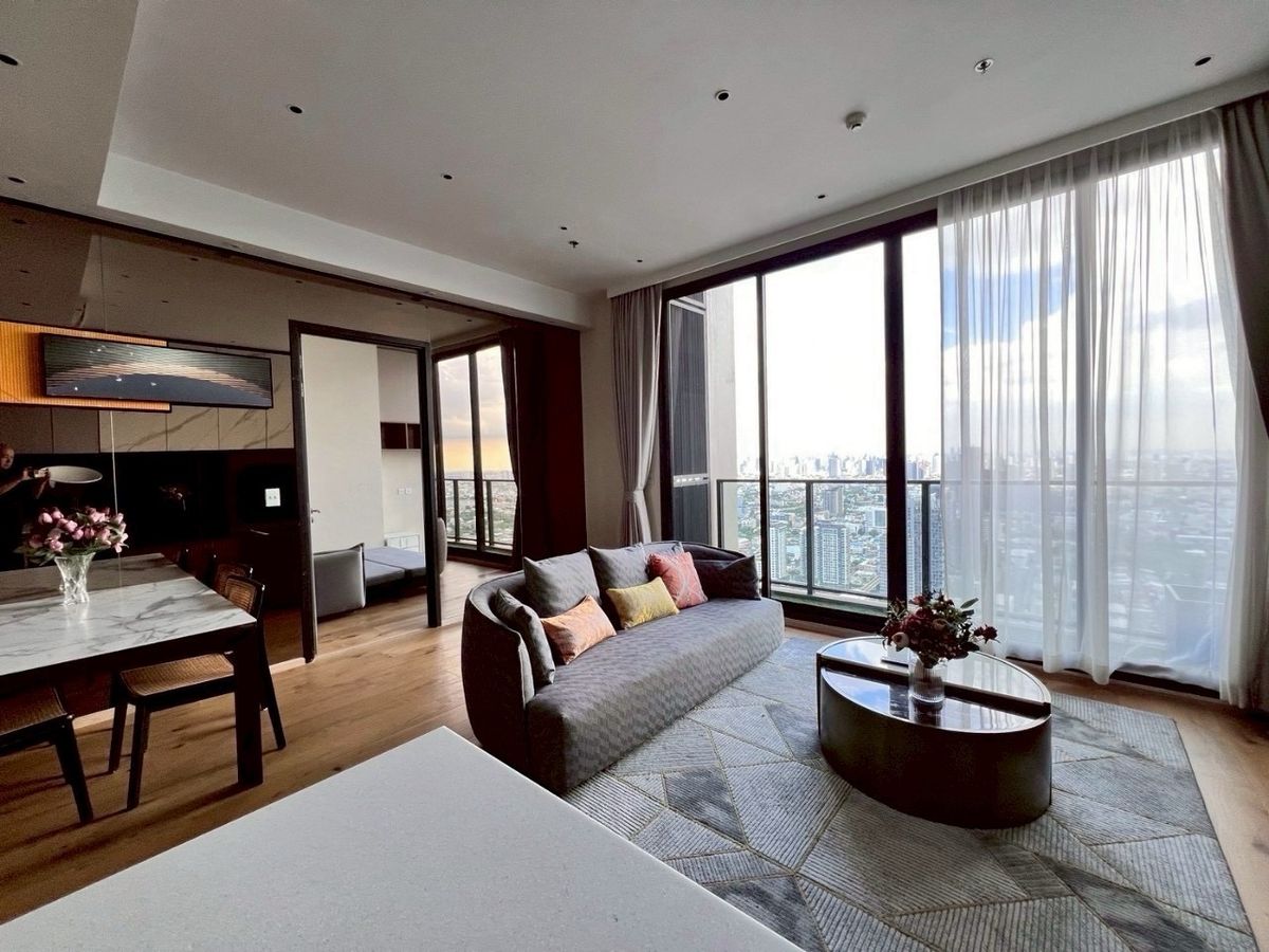 ให้เช่าคอนโดอ่อนนุช อุดมสุข : RENT | WHIZDOM ESSENCE | 3 BR |Bangkok • Sukhumvit 101