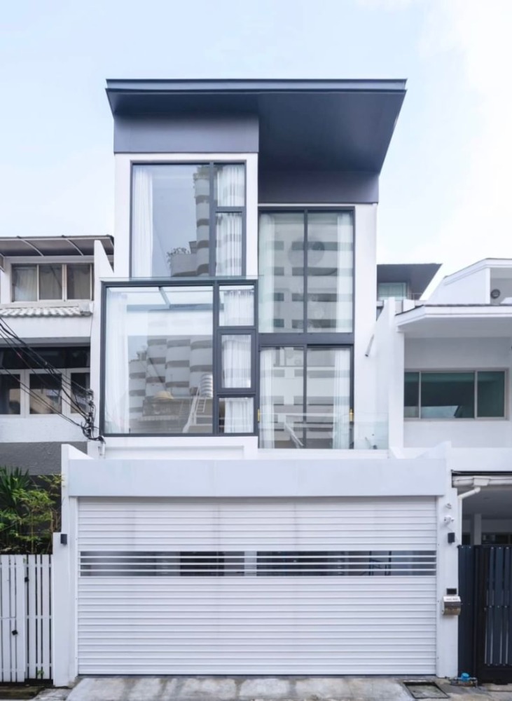 For SaleTownhomeSukhumvit, Asoke, Thonglor : Townhome Sukhumvit 15 / 3 - Story (SALE) PALM852