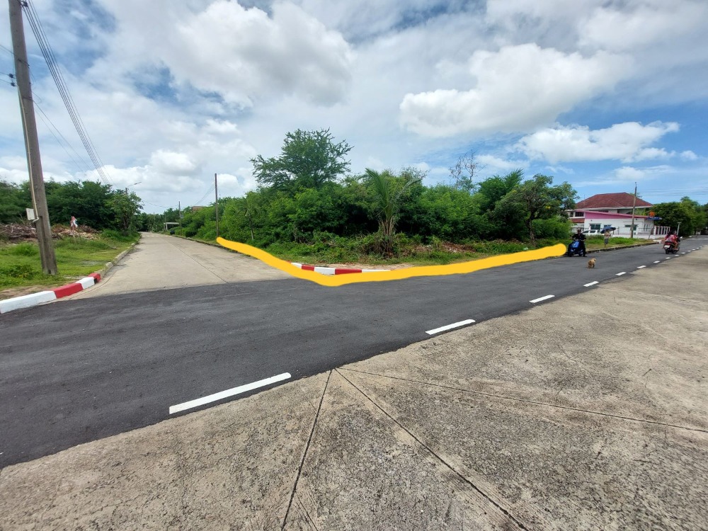 For SaleLandSamut Prakan,Samrong : Urgent sale!!! Beautiful corner plot of vacant land, Manthana Srinakarin Village (Manthana Srinakarin)