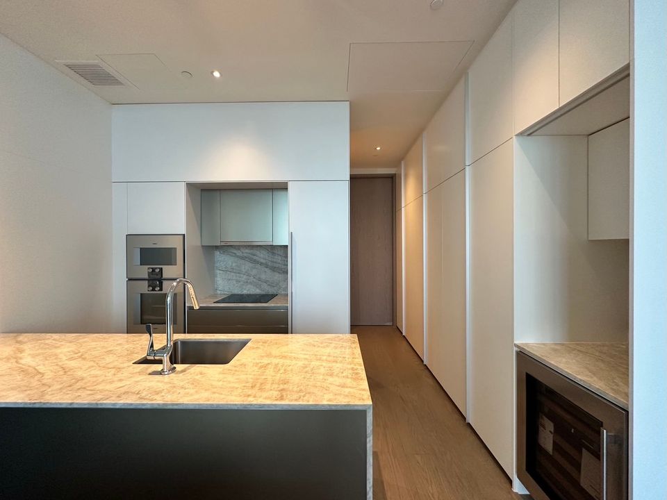 For RentCondoWitthayu, Chidlom, Langsuan, Ploenchit : 1 Bedroom Fully furnished near BTS Thong Lor.