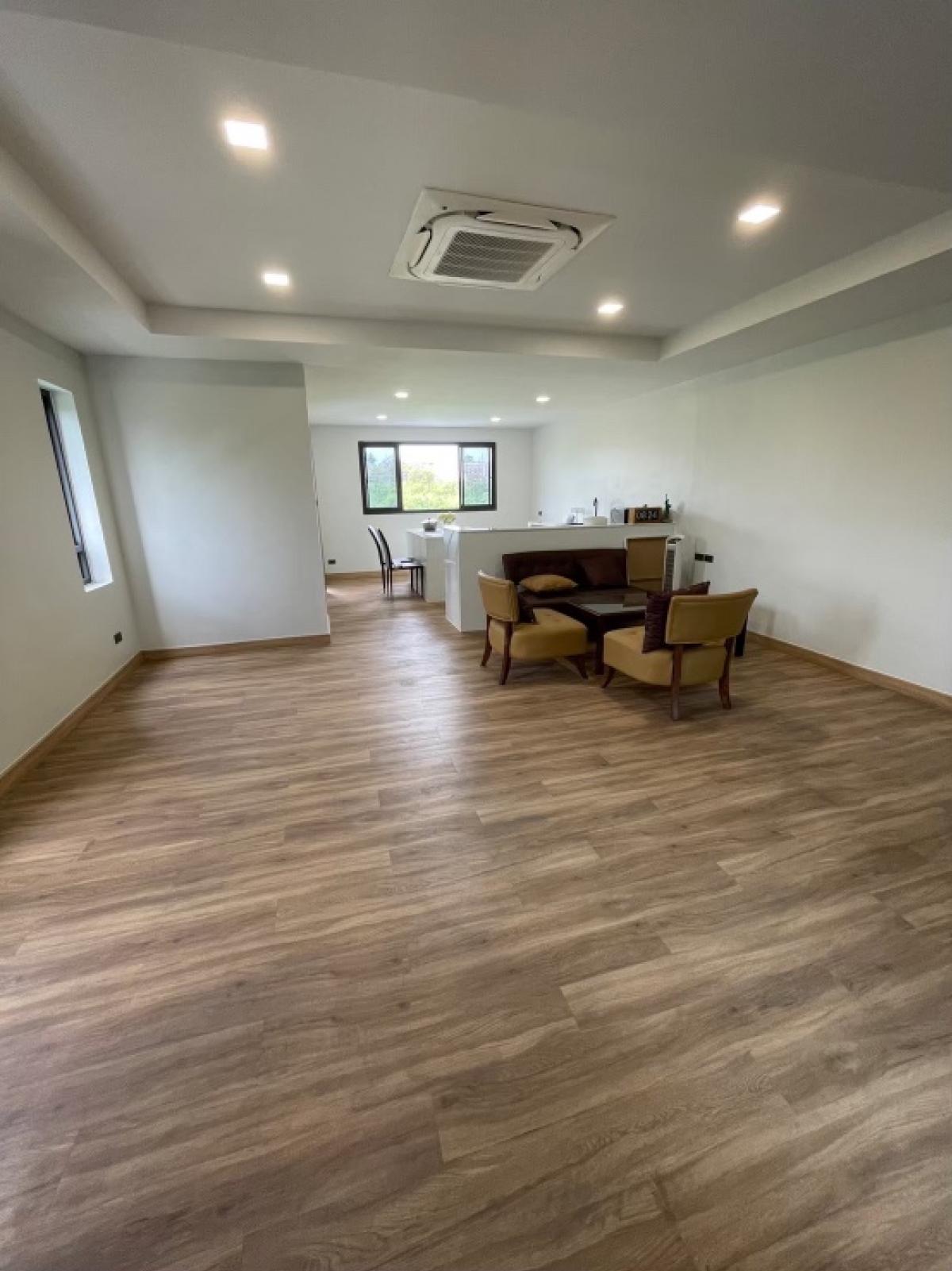 ให้เช่าโฮมออฟฟิศนวมินทร์ รามอินทรา : ปล่อยเช่า Modern Home Office 3 ที่จอดรถ ซอยรามอินทรา 62 จดทะเบียนบริษัท /หรือเช่าทำธุรกิจได้, ใกล้ รถไฟฟ้า สายสีชมพู 900 เมตร !