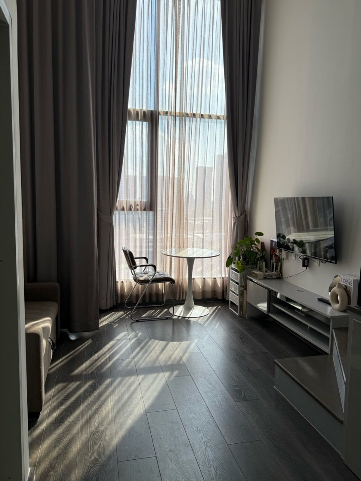 ให้เช่าคอนโดเกษตรศาสตร์ รัชโยธิน : 🔝ว่างพร้อมอยู่ ไนท์บริดจ์ สเปซ รัชโยธิน 𝐊𝐧𝐢𝐠𝐡𝐭𝐛𝐫𝐢𝐠𝐞 𝐒𝐩𝐚𝐜𝐞 𝐑𝐚𝐭𝐜𝐡𝐚𝐲𝐨𝐭𝐡𝐢𝐧 คอนโดหรูพร้อมเฟอร์ฯ ทำเลดีติดรถไฟฟ้า นัดชมได้ทุกวันนะคะ 🙏🏻💯