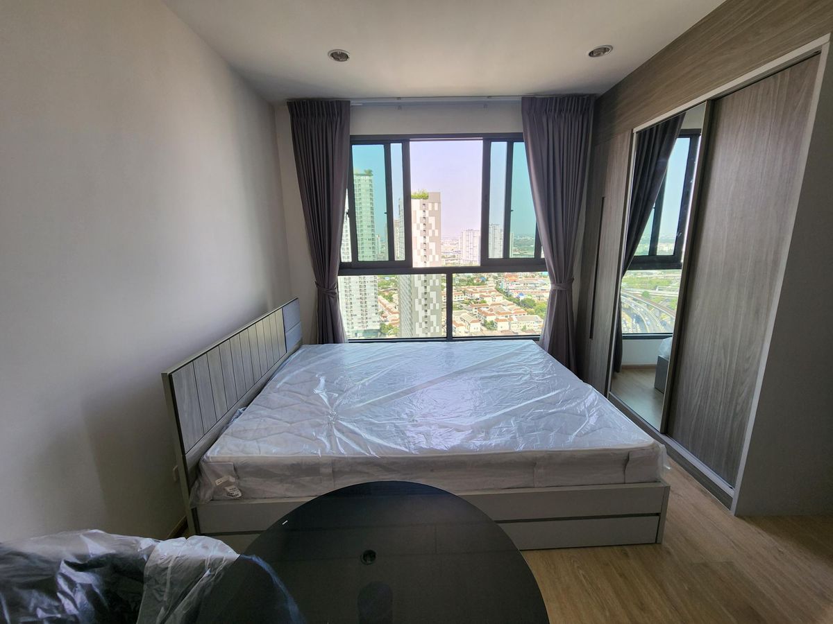 For RentCondoThaphra, Talat Phlu, Wutthakat : Condo for rent, Ideo Wutthakat (Ideo Wutthakat), next to BTS Wutthakat, 110 meters, including furniture + washing machine + room 31 sq m., only 9,500 baht