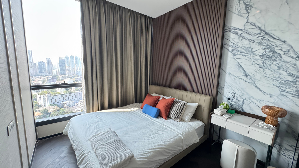 ให้เช่าคอนโดสุขุมวิท อโศก ทองหล่อ : The ESSE Sukhumvit 36 Closed to BTS Thonglor  SIze 75sqm. 2beds 2baths