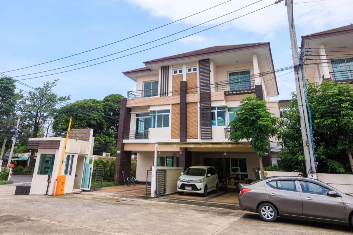 For RentHouseYothinpattana,CDC : 🌜⭐️🌛For rent: 3-storey single-detached house, Ram Intra Expressway, near Central Eastville CDC.