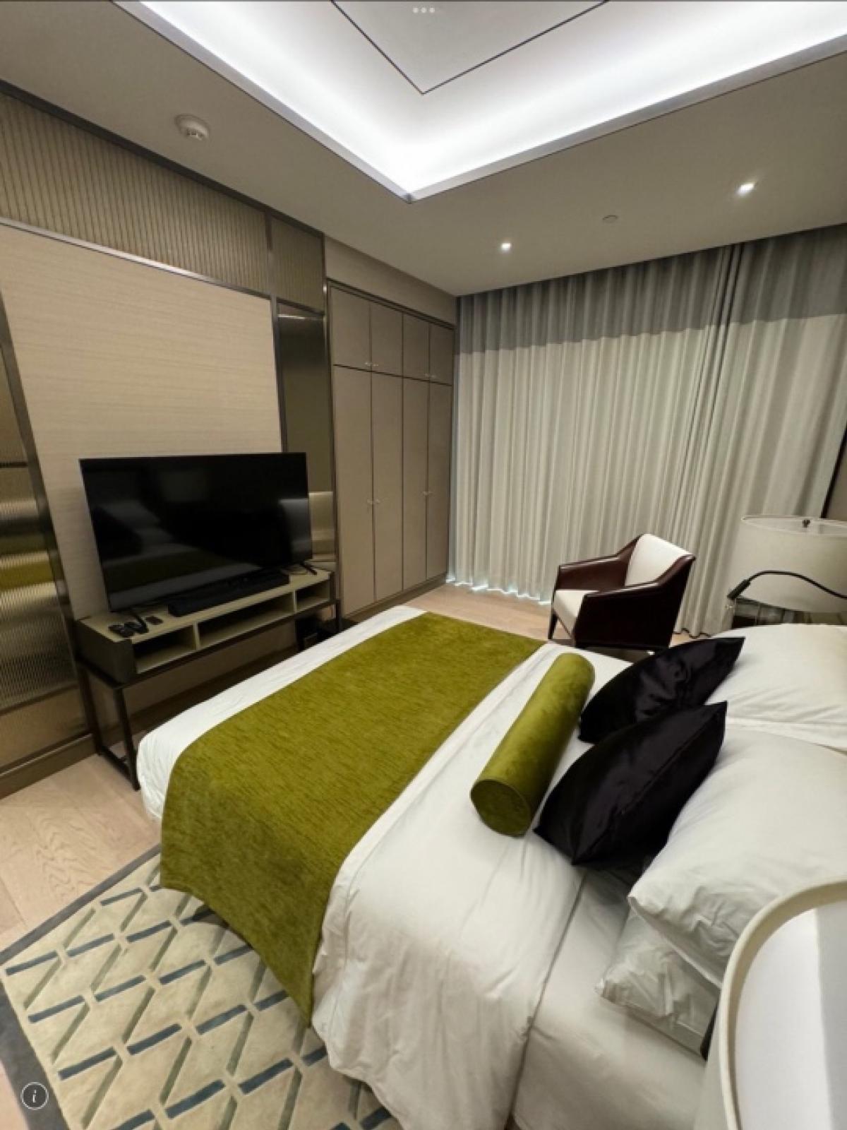 For SaleCondoWongwianyai, Charoennakor : 📢👇For sale 3 bedrooms at  The Residences at Mandarin Oriental Bangkok , super luxury condominium by the river, long big balcony with river view, fully furnished by Joyce Wang , near Icon Siam, BTS Saphan Taksin