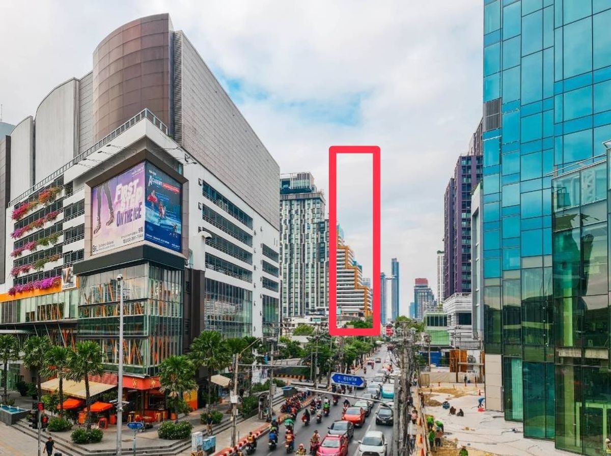 ขายสำนักงานสุขุมวิท อโศก ทองหล่อ : ขายออฟฟิศ ตึกสรชัย ชั้น 30 สูง วิวดี เหมาะสำหรับทำออฟฟิศในใจกลางเอกมัย [YJm250201]