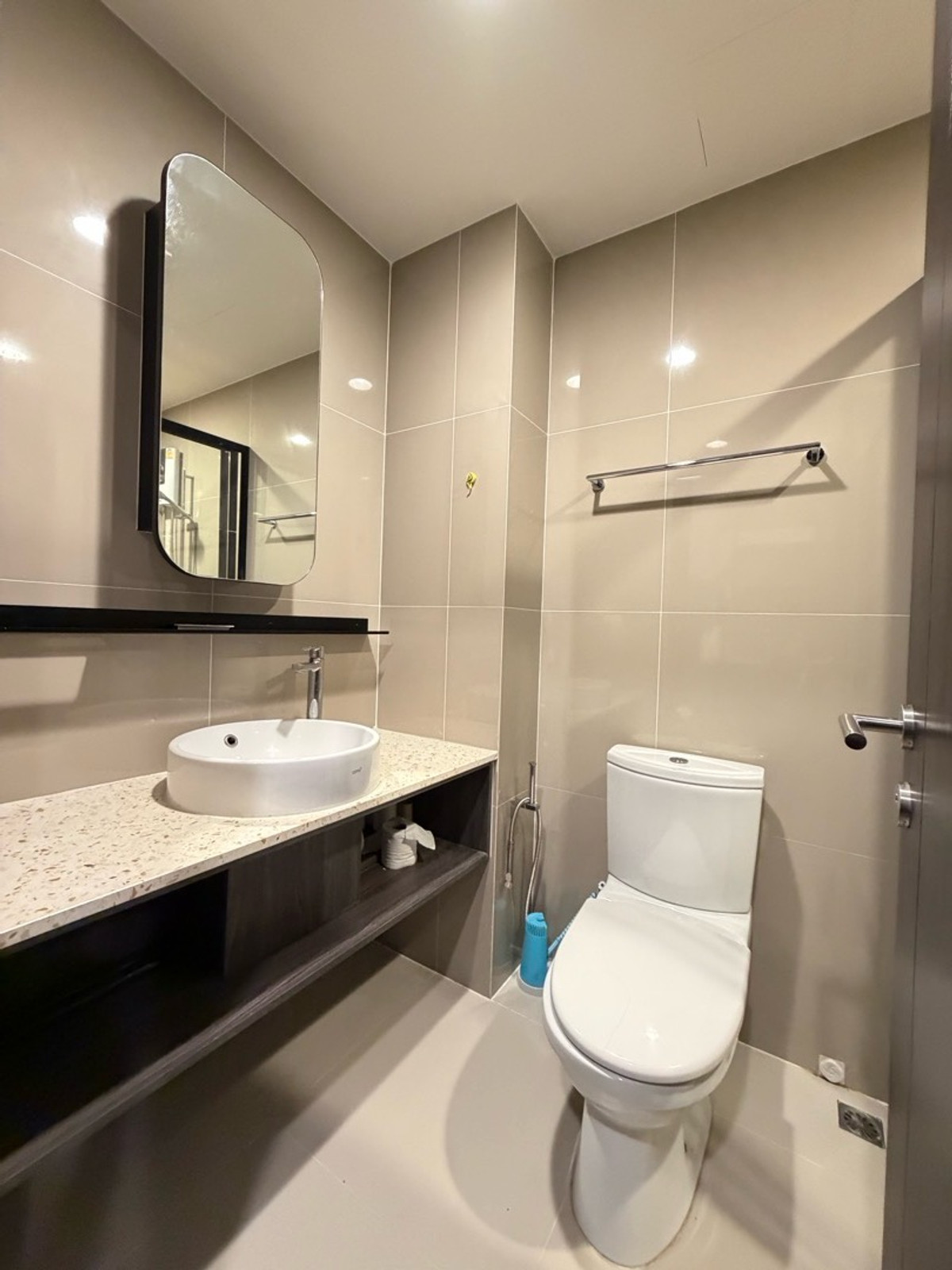 For RentCondoRatchadapisek, Huaikwang, Suttisan : 🔥XT huaikwang 1 bedroom, 1 bathroom, very beautiful This price is hard to find. Clost to MRT, Book now 🔥