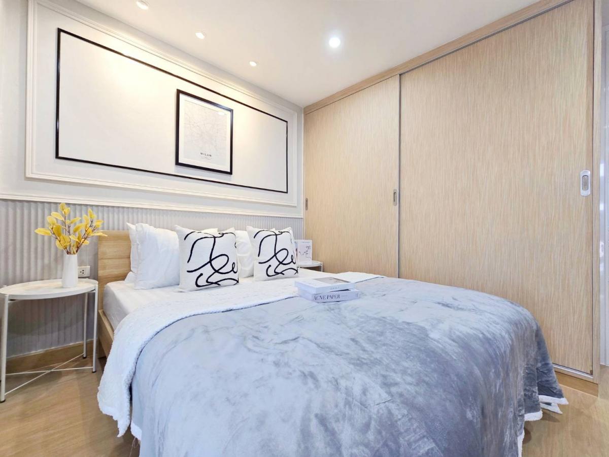 ขายคอนโดรามคำแหง หัวหมาก : 🤩ห้องสวย ฟังก์ชันครบ พื้นที่จัดเต็ม เหมาะสำหรับคนของเยอะ ไม่ว่าจะเสื้อผ้า รองเท้า หรือของใช้ บอกเลย ตู้เสื้อผ้า 3 ตู้ เก็บหมด! 🏡 บดินทร์ สวีท โฮม (Bodin Suite Home)