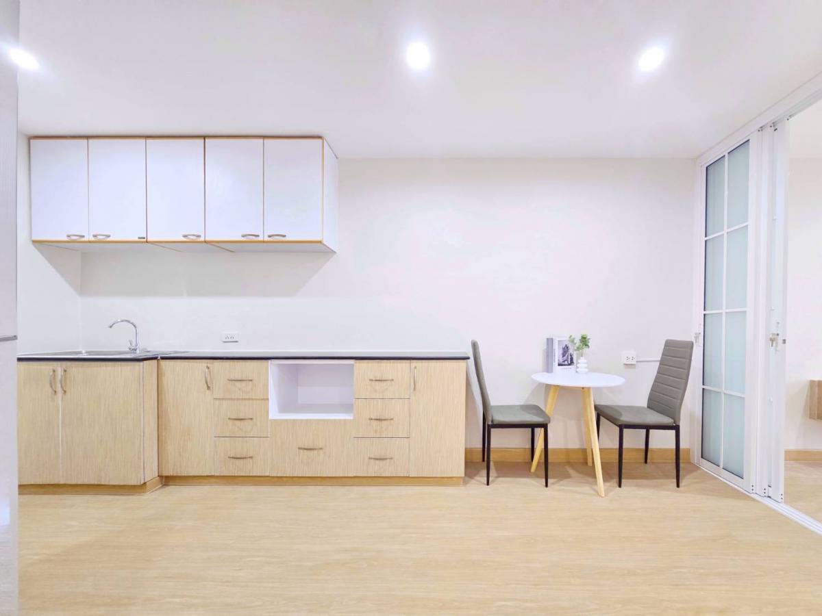 ขายคอนโดรามคำแหง หัวหมาก : 🤩ห้องสวย ฟังก์ชันครบ พื้นที่จัดเต็ม เหมาะสำหรับคนของเยอะ ไม่ว่าจะเสื้อผ้า รองเท้า หรือของใช้ บอกเลย ตู้เสื้อผ้า 3 ตู้ เก็บหมด! 🏡 บดินทร์ สวีท โฮม (Bodin Suite Home)