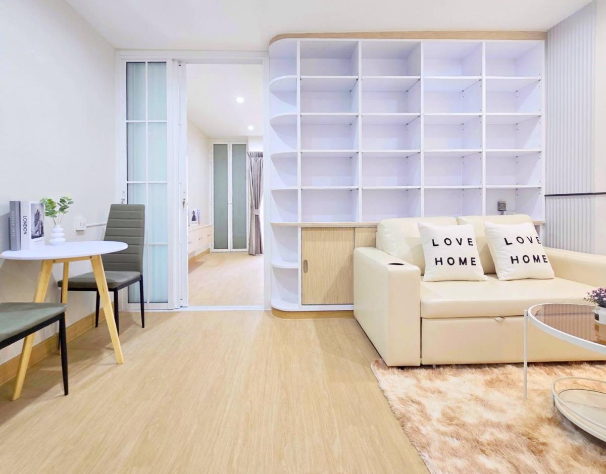 ขายคอนโดรามคำแหง หัวหมาก : 🤩ห้องสวย ฟังก์ชันครบ พื้นที่จัดเต็ม เหมาะสำหรับคนของเยอะ ไม่ว่าจะเสื้อผ้า รองเท้า หรือของใช้ บอกเลย ตู้เสื้อผ้า 3 ตู้ เก็บหมด! 🏡 บดินทร์ สวีท โฮม (Bodin Suite Home)