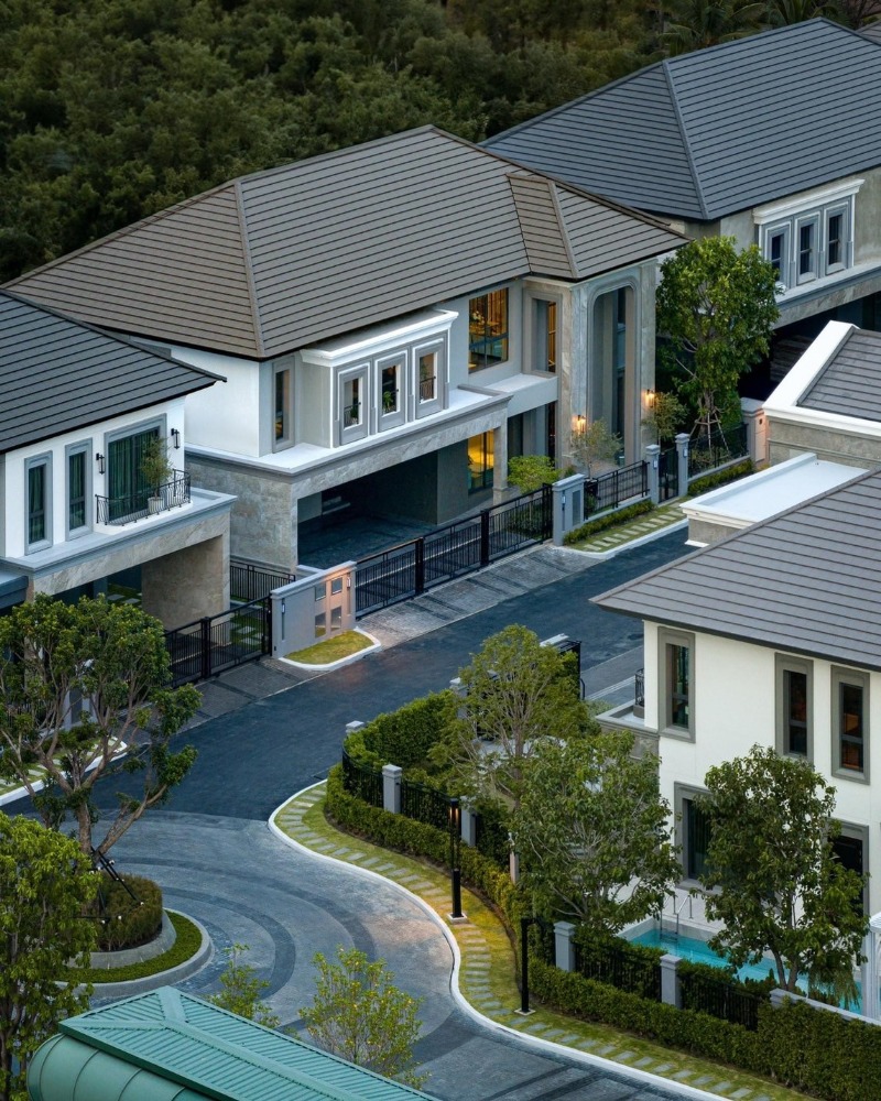 ให้เช่าบ้านบางนา แบริ่ง ลาซาล : ให้เช่าบ้านเดี่ยวสุดหรูที่แกรนด์ บางกอก บูเลอวาร์ด สุขุมวิท - ศรีนครินทร์,  สไตล์ยุโรป, ตกแต่งสวย เฟอร์นิเจอร์ครบ ใกล้ทางด่วน ใกล้โรงเรียน ใกล้ BTS แบริ่ง