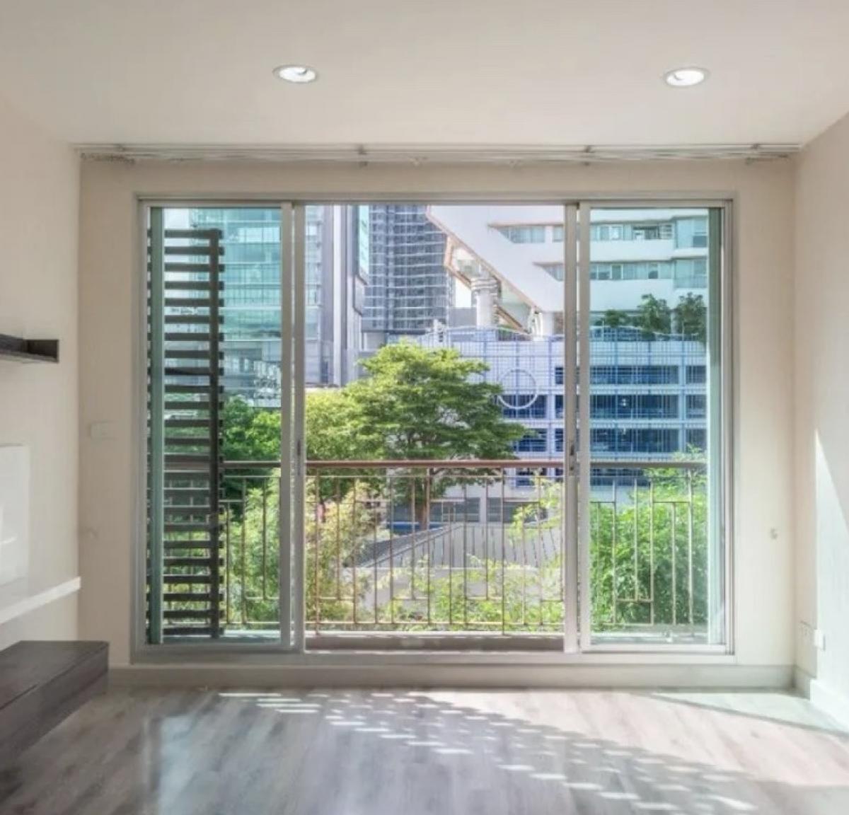 ขายคอนโดสาทร นราธิวาส : ⭐️(A0116) For Sale 🏢 Centric sathorn st louis Price 9.15 MB