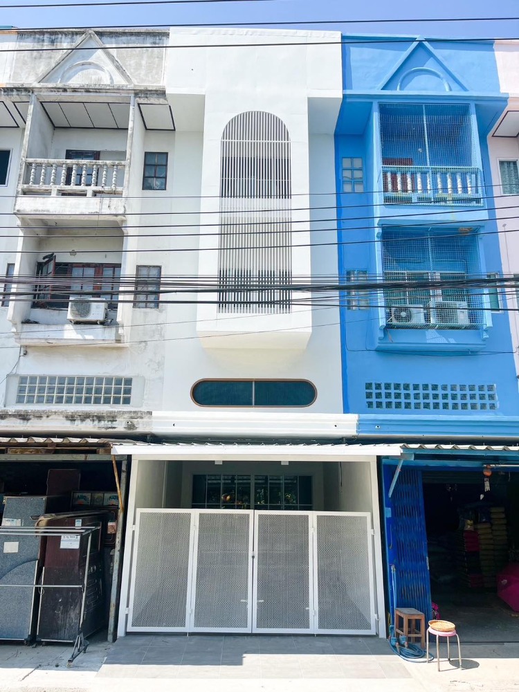 ขายทาวน์โฮมนนทบุรี บางใหญ่ บางบัวทอง : ขาย ทาวน์เฮ้าส์ 3 ชั้นครึ่ง 19 ตร.ว. หมู่บ้านพิมลราช  บางบัวทอง นนทบุรี