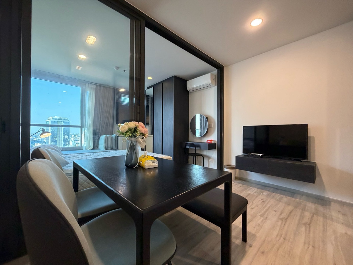 ให้เช่าคอนโดรัชดา ห้วยขวาง : 🔥XThuaikwang 1นอน1น้ำ สวยมาก ติดmrtห้วยขวาง จองด่วน🔥