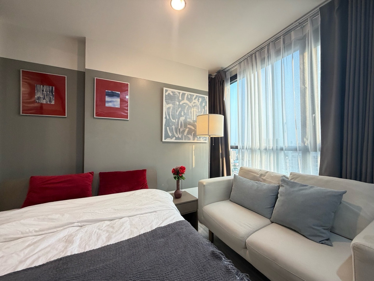 For RentCondoRatchadapisek, Huaikwang, Suttisan : 🔥XT huaikwang 1 bedroom, 1 bathroom, very beautiful This price is hard to find. Clost to MRT, Book now 🔥