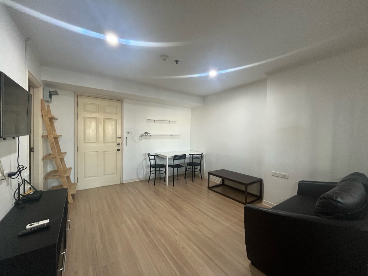 For RentCondoRamkhamhaeng, Hua Mak : Condo for rent: Lumpini Ville, Soi Ramkhamhaeng 44, 10th floor, Building A, size 35 sq m., 1 bedroom, 1 bathroom, 10,000 baht/month