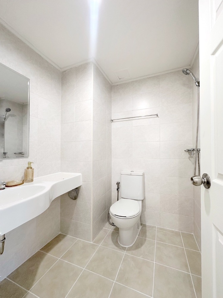 ขายคอนโดปิ่นเกล้า จรัญสนิทวงศ์ : ขายคอนโด ลุมพินี สวีท พระราม 8 ห้องสวย พร้อมเฟอร์นิเจอร์ใหม่หมด