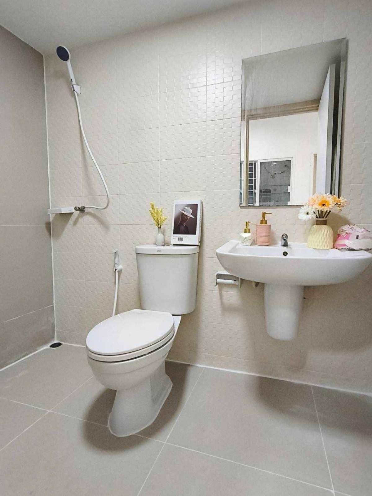 ขายทาวน์โฮมมีนบุรี-ร่มเกล้า : ขายทาวน์เฮ้าส์ 2 ชั้น หมู่บ้านพฤกษาวิลล์ 62/1 ถนนนิมิตรใหม่ ใกล้มีนบุรี หทัยราษฎร์ เลียบคลองสอง  ลำลูกกา สายไหม รามอินทรา สุวินทวงศ์ ทางด่วนจตุโชติวง แหวนรอบนอกบางนา-บางปะอิน มอเตอร์เวย์ สนามบินสุวรรณภูมิ  โรงพยาบาลสินแพทย์ โรงพยาบาลนพรัตน์ ซาฟารีเวิลด์ พ