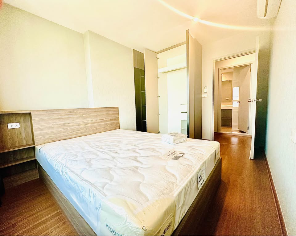 For SaleCondoSapankwai,Jatujak : Condo for sale, Saphan Khwai area, Ideo Phahon Yothin-Chatuchak, 2 bedrooms, 60 sq m., corner room, north facing (S4568)
