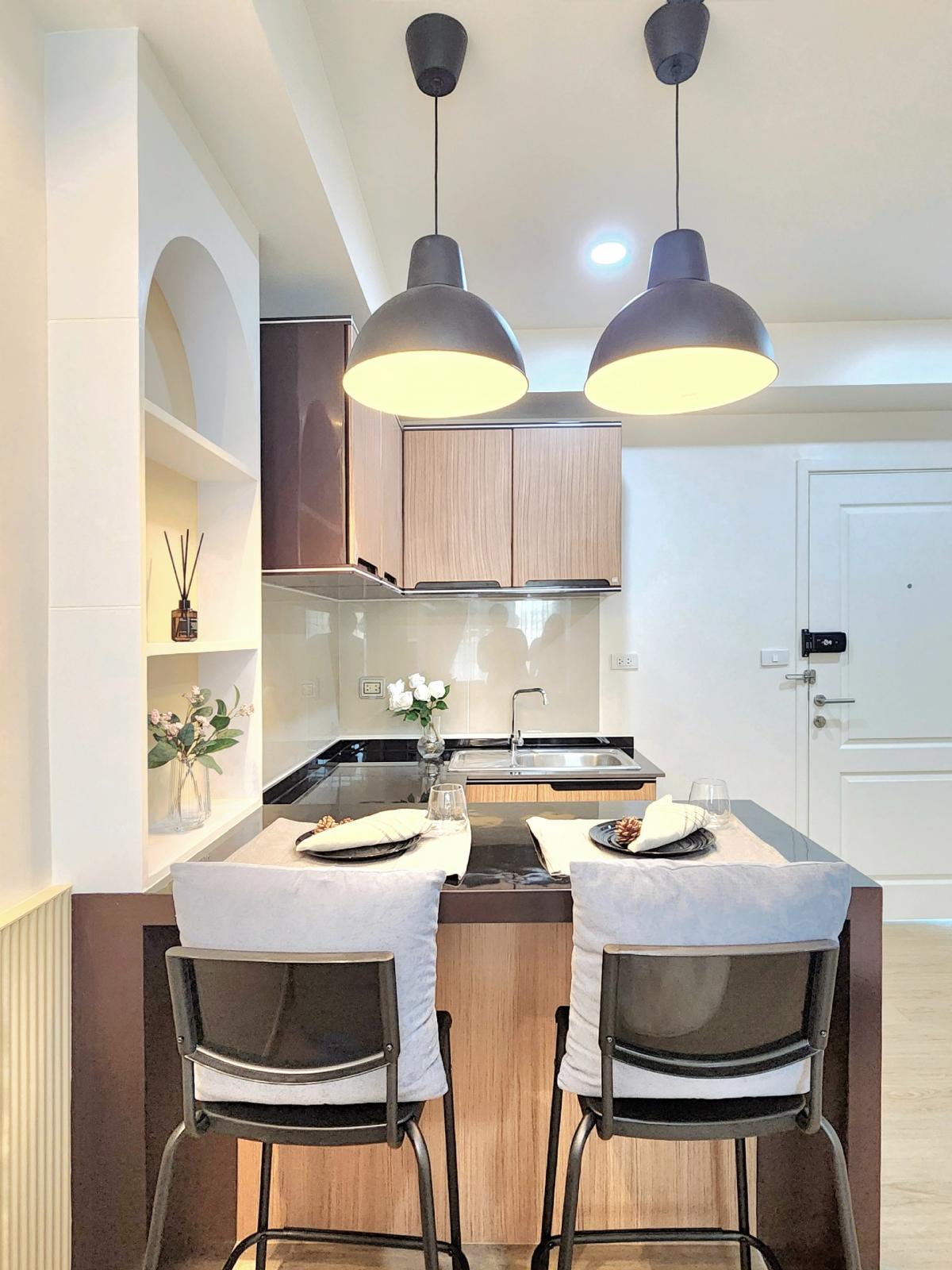 For SaleCondoRatchadapisek, Huaikwang, Suttisan : Condo near me, Ratchada zone, beautiful room, clear view, near a big elephant, in the heart of Ratchada, dont miss it!!! Installment starts at only 8,xxx baht/month, salary 20,000 baht, can easily get a loan.